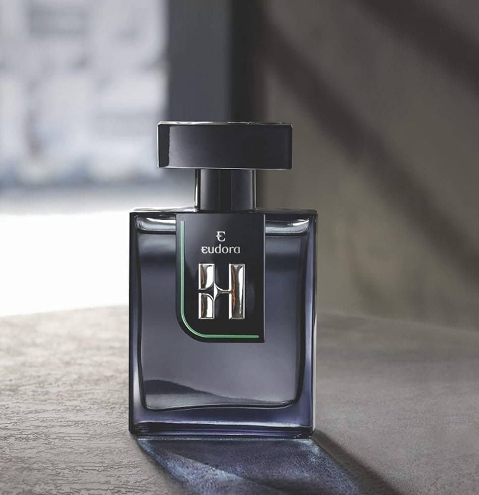 Eudora Eudora H — perfume amadeirado masculino
