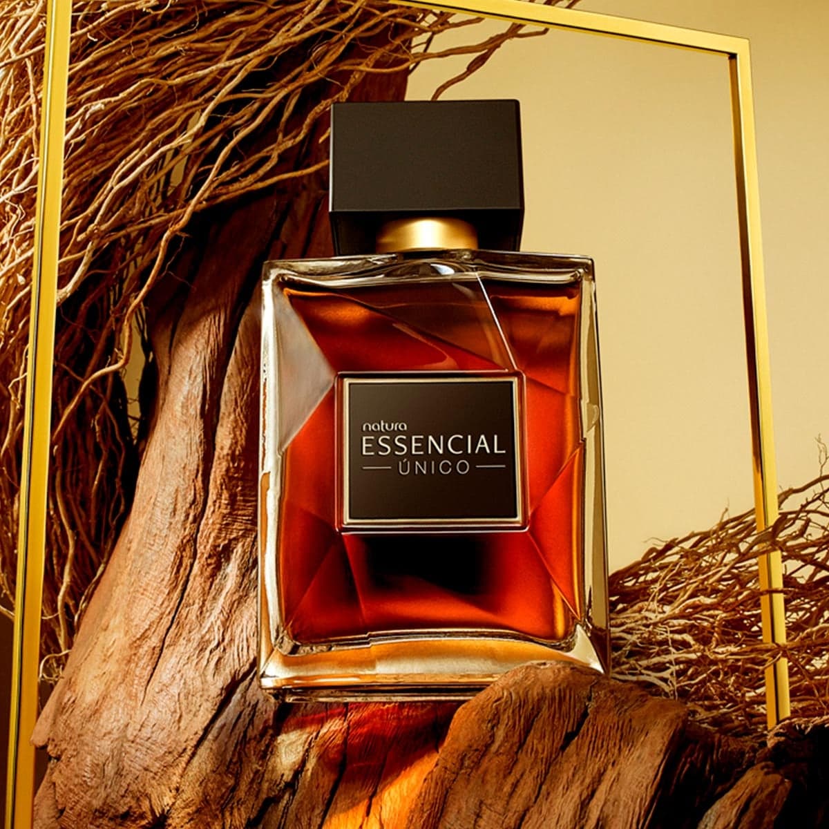 Natura Essencial Sentir M — perfume amadeirado masculino